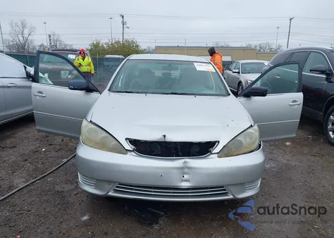 2005 Toyota Camry Std from USA, damaged, VIN 4T1BE32K95U969317